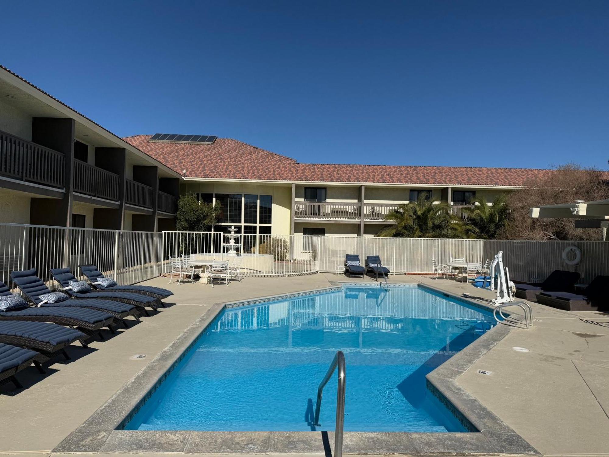 Red Roof Inn Ridgecrest Ngoại thất bức ảnh